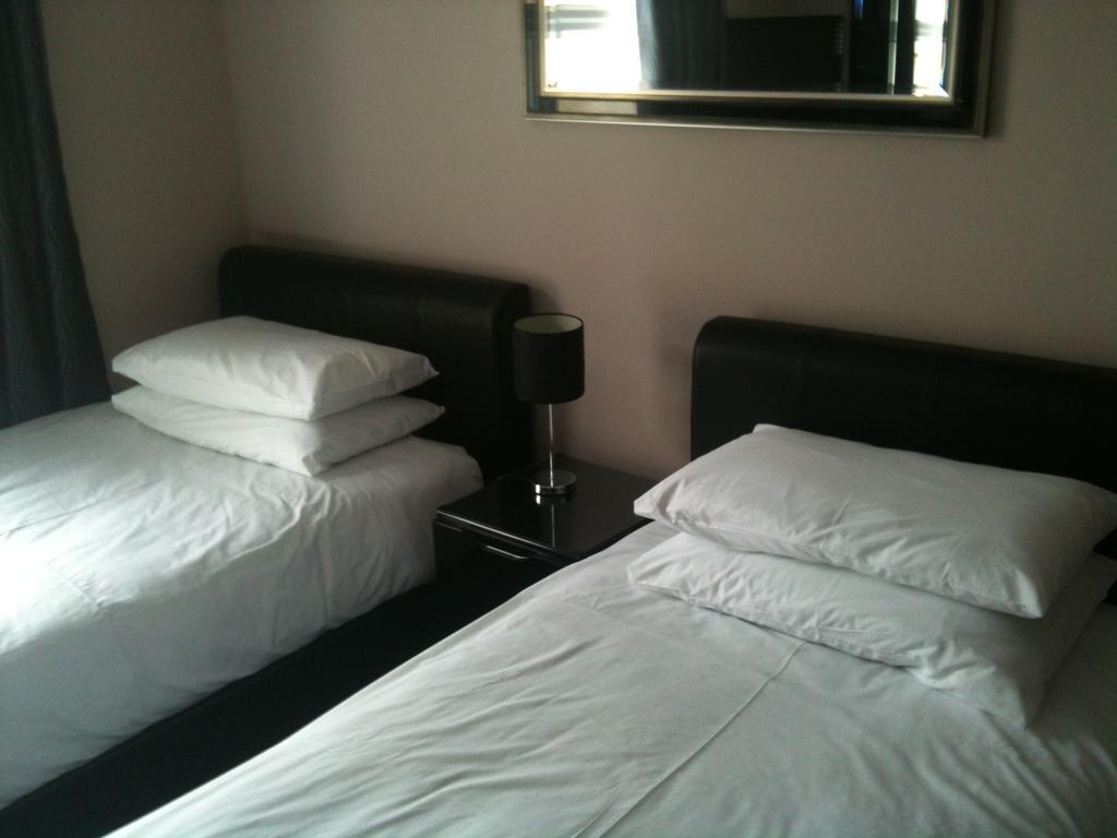 Five Mile Oxford Hotel Quarto foto